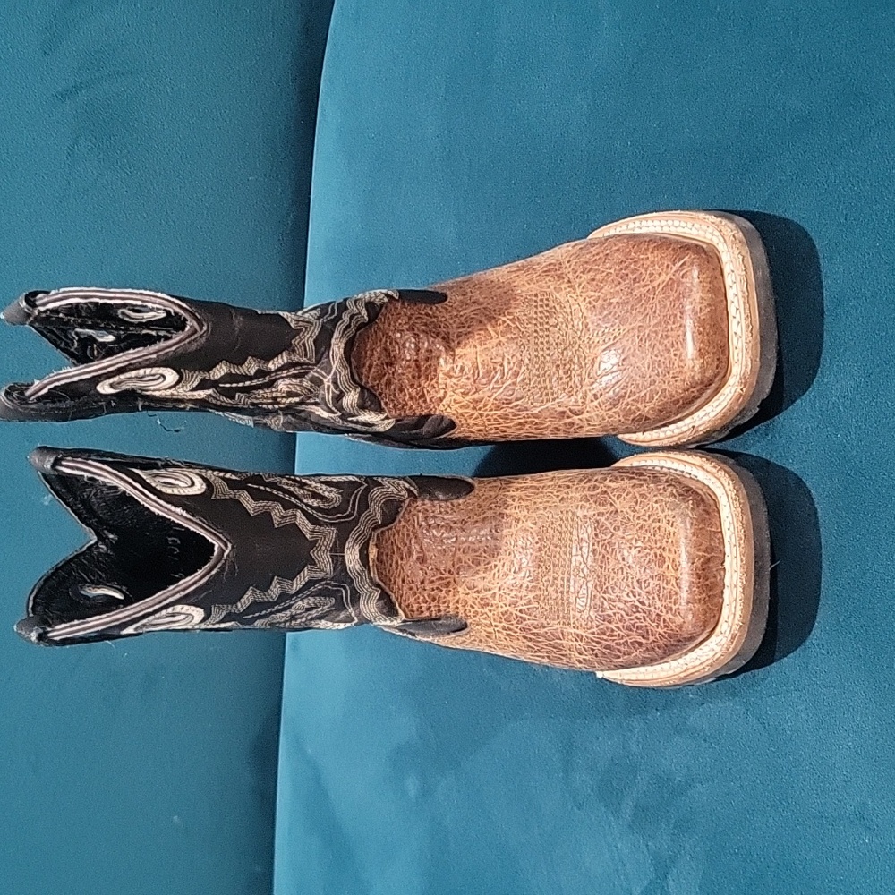 Kid boots Beretta size 17usa 16 mx